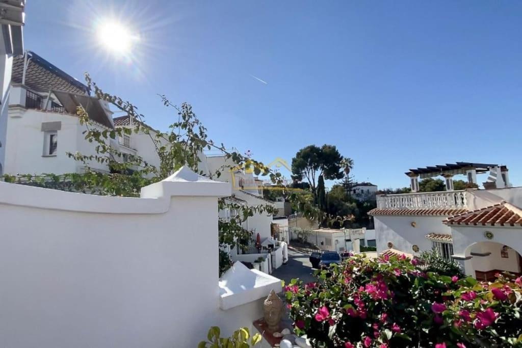 Beautiful Views, Pool & Just 10Min To The Beach Нерха Екстер'єр фото